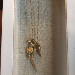 Seahorse charm necklace